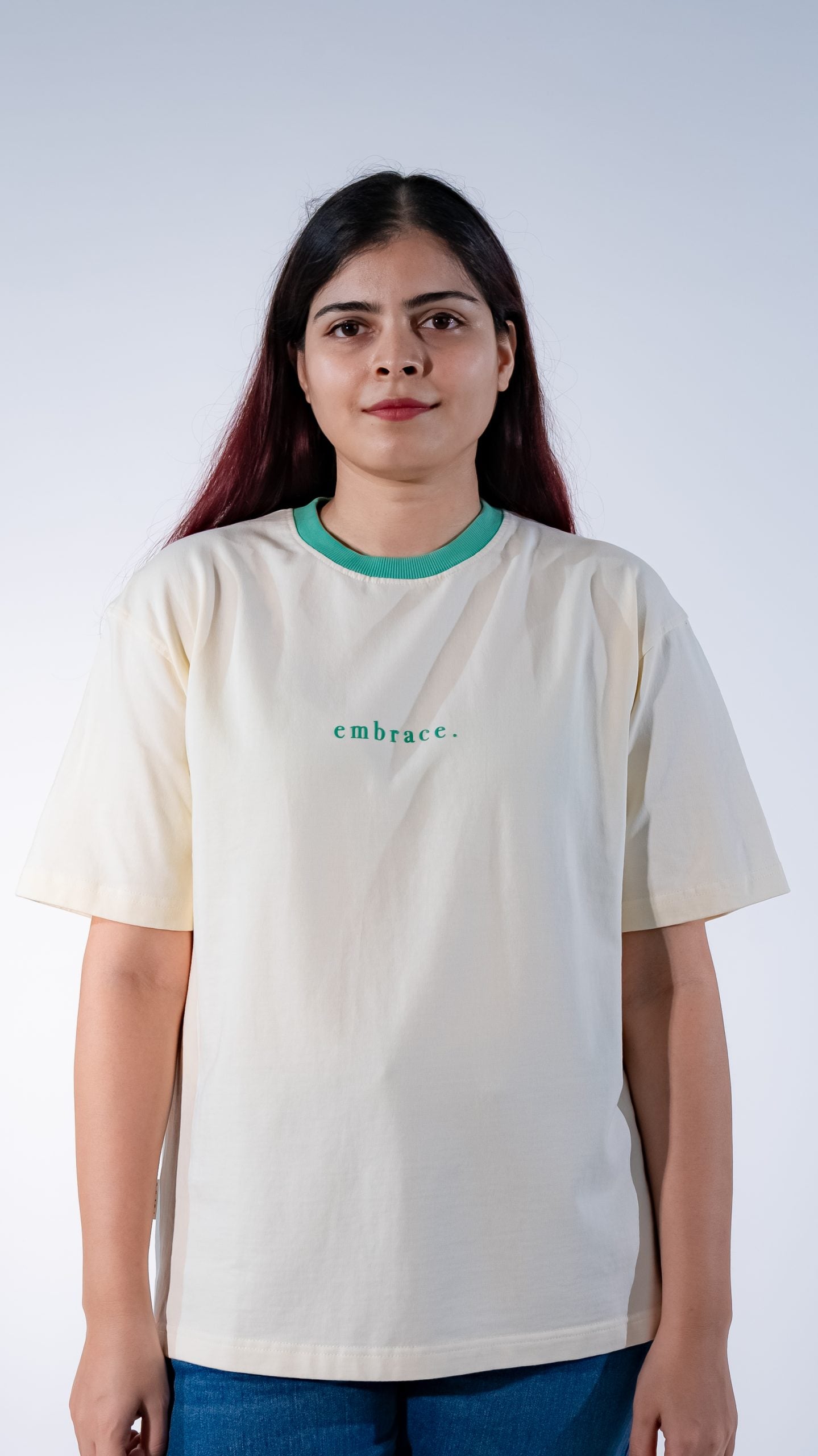 Embrace - Ivory & Mantis