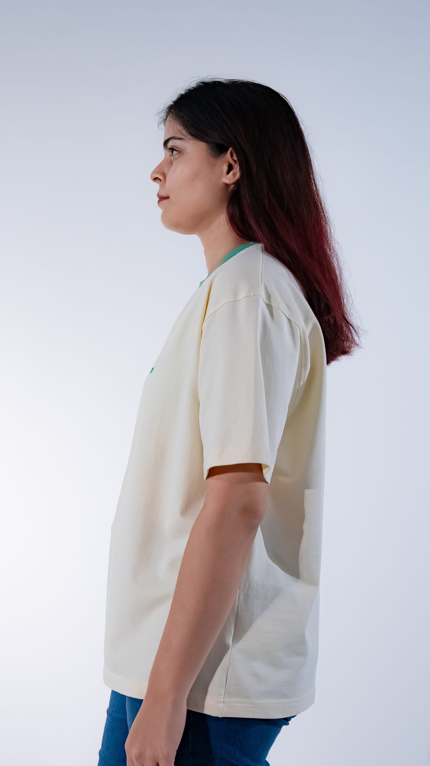 Embrace - Ivory & Mantis