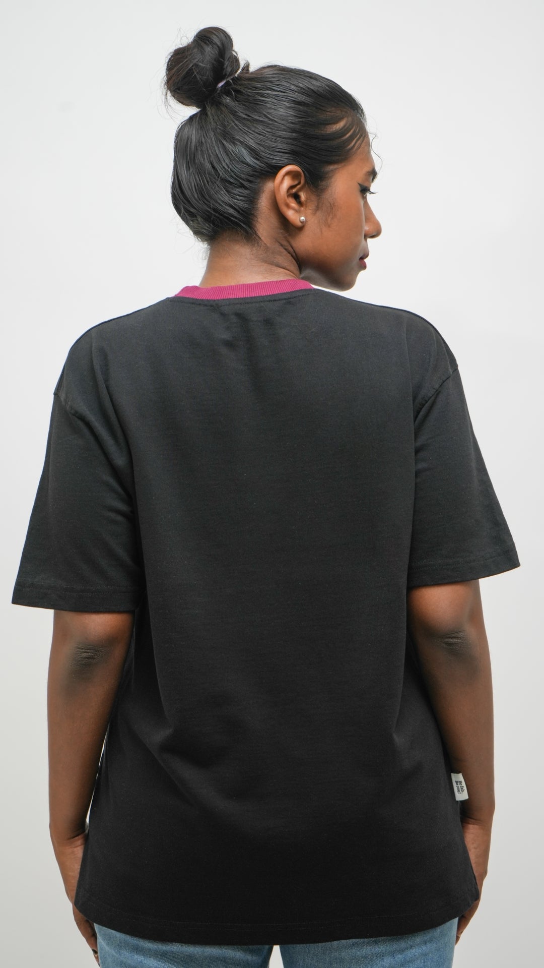 Embrace - Noir & Berry