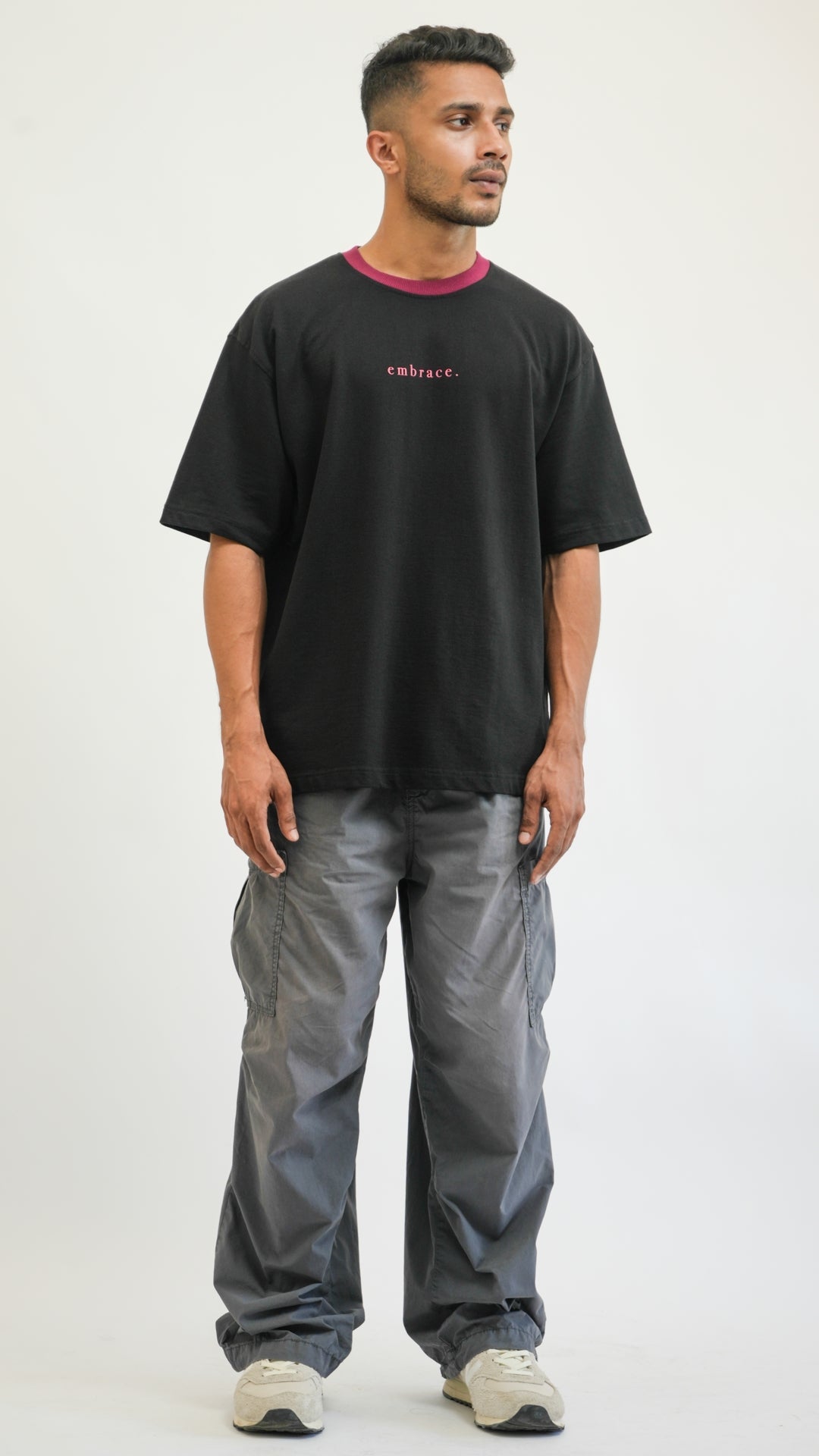 Embrace - Noir & Berry