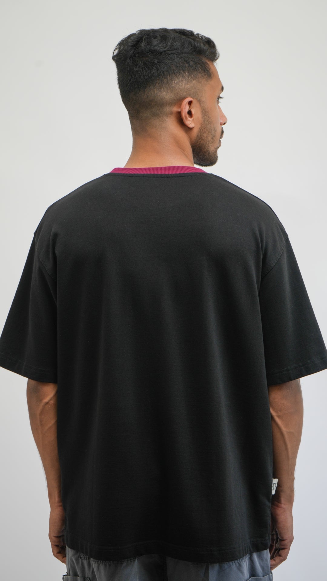 Embrace - Noir & Berry