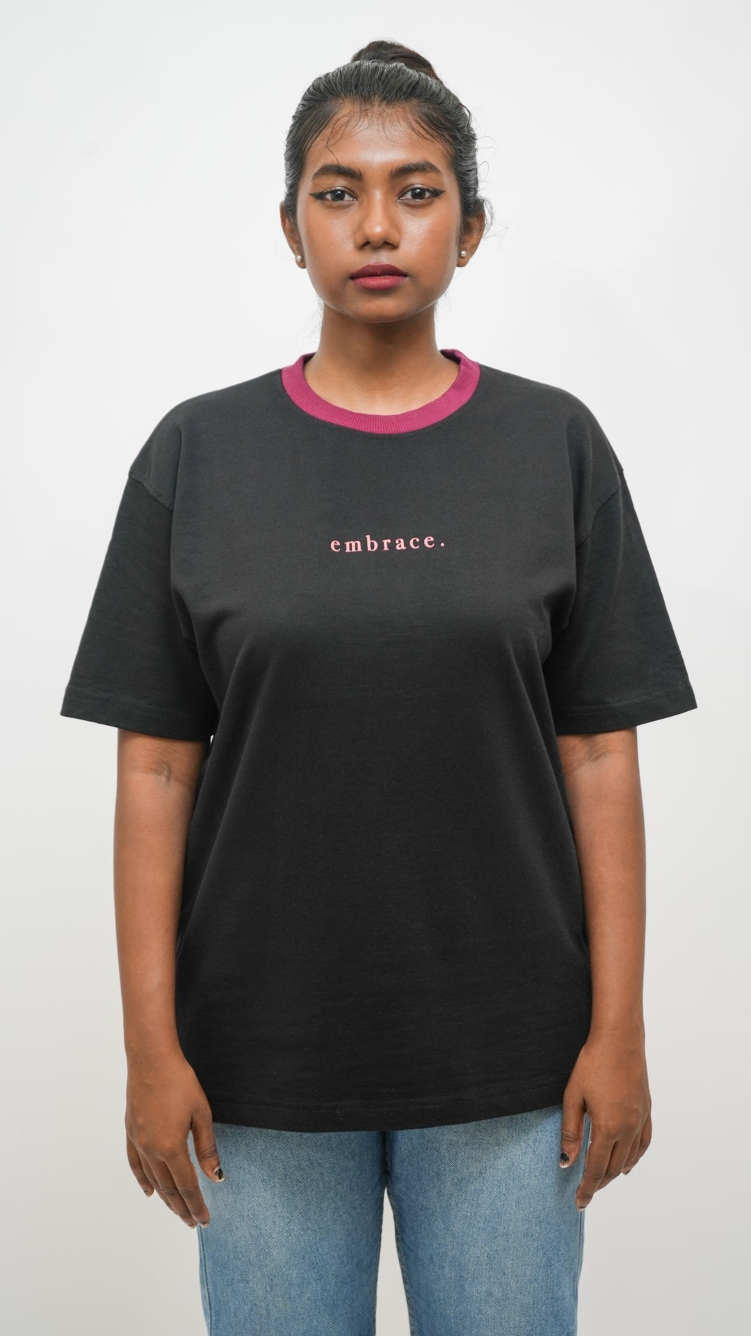 Embrace - Noir & Berry